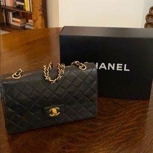 AUTHENTIC Chanel Vintage Classic Double Flab Bag